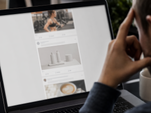 Social media ad being ignored in a busy feed, representing low click-through rate.
